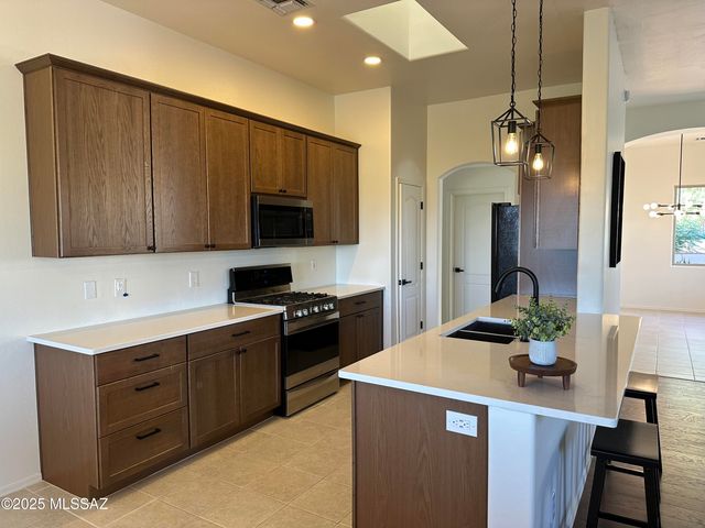 13056 N Pier Mountain Road, Marana, AZ 85658