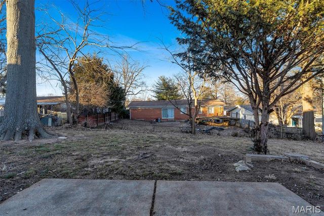 3515 Saint Catherine Street, Florissant, MO 63033