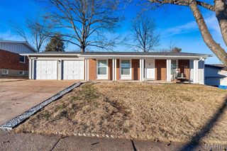 3515 Saint Catherine Street, Florissant, MO 63033