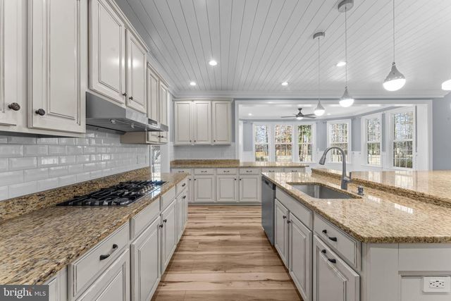 13826 ESTATE MANOR DR, Gainesville, VA 20155