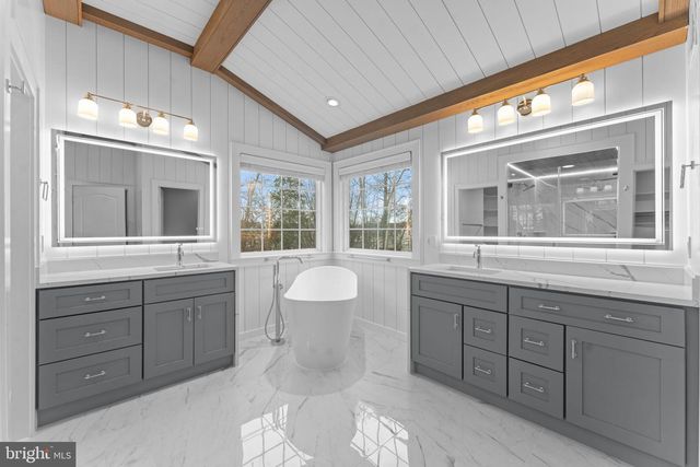 13826 ESTATE MANOR DR, Gainesville, VA 20155