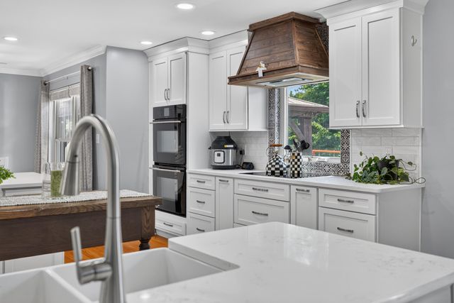 2252 Blackmoor Park Lane, Lexington, KY 40509