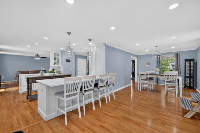 2252 Blackmoor Park Lane, Lexington, KY 40509