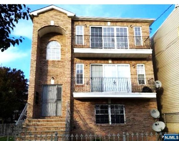 471 Hawthorne Avenue, Newark, NJ 07112
