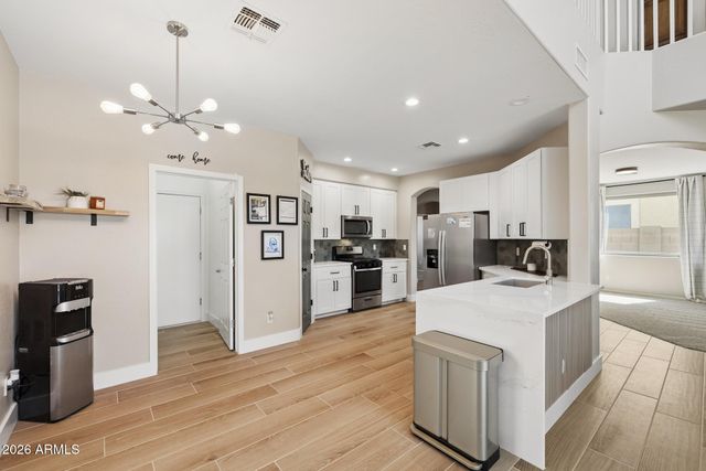 34920 N MIRANDESA Drive, San Tan Valley, AZ 85143
