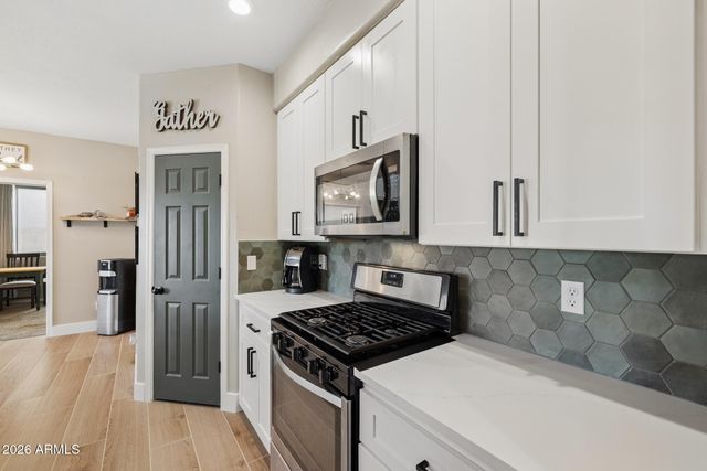 34920 N MIRANDESA Drive, San Tan Valley, AZ 85143