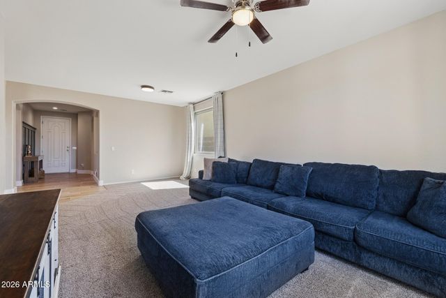 34920 N MIRANDESA Drive, San Tan Valley, AZ 85143