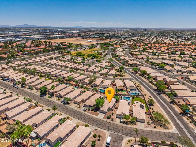 4705 E DESERT WIND Drive, Phoenix, AZ 85044