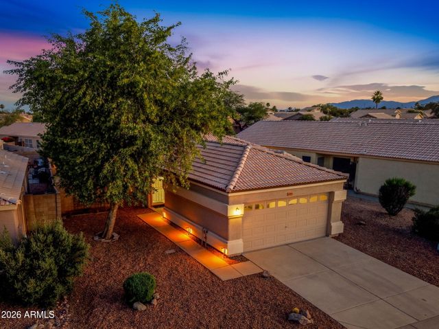 4705 E DESERT WIND Drive, Phoenix, AZ 85044