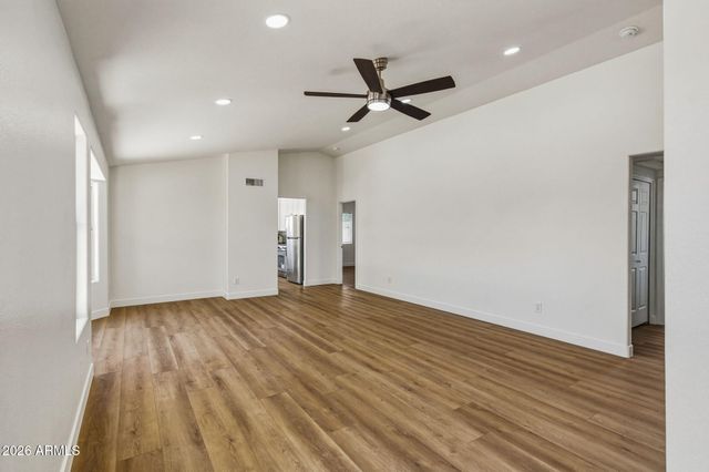 4705 E DESERT WIND Drive, Phoenix, AZ 85044