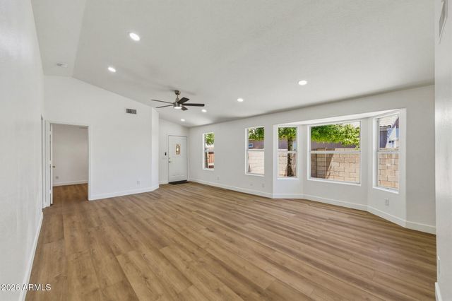 4705 E DESERT WIND Drive, Phoenix, AZ 85044