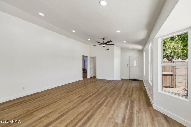 4705 E DESERT WIND Drive, Phoenix, AZ 85044