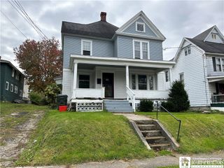 11 Mckinley Avenue, Jamestown, NY 14701
