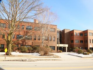 955 Main St 305, Winchester, MA 01890