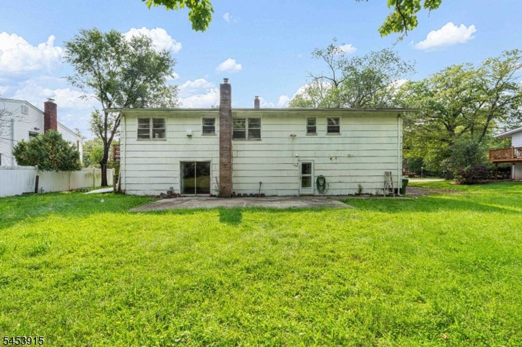 454 Plainfield Rd, Edison Twp., NJ 08820 — photo 2
