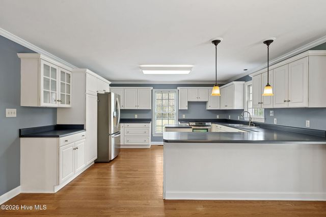 213 Country Club Drive, Wallace, NC 28466