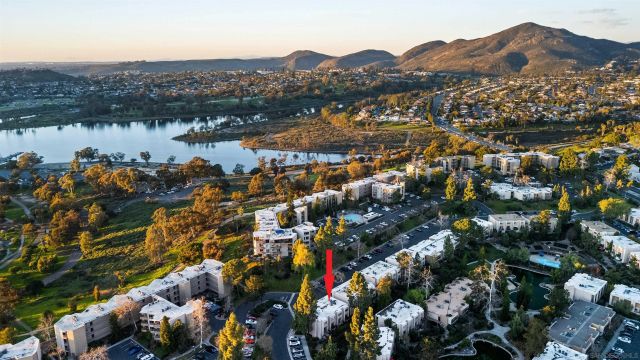 5700 Baltimore Dr 202, La Mesa, CA 91942