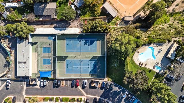 5700 Baltimore Dr 202, La Mesa, CA 91942