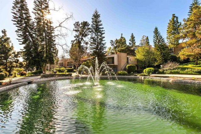 5700 Baltimore Dr 202, La Mesa, CA 91942