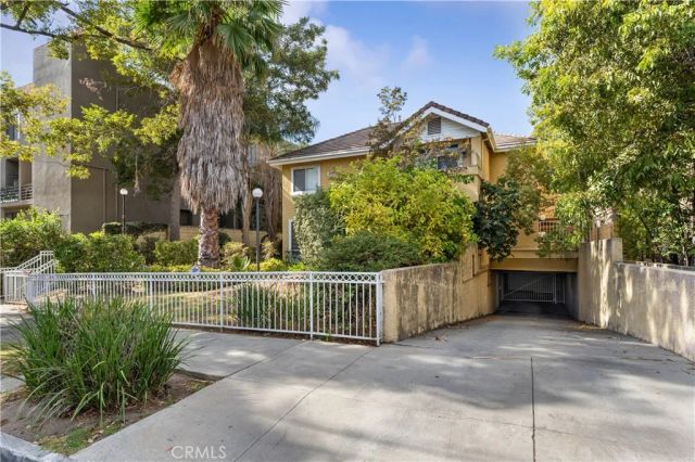 451 S Oakland Avenue 4, Pasadena, CA 91101