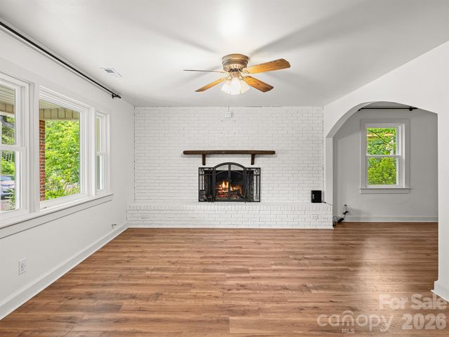 205 Old Fort Road, Fairview, NC 28730