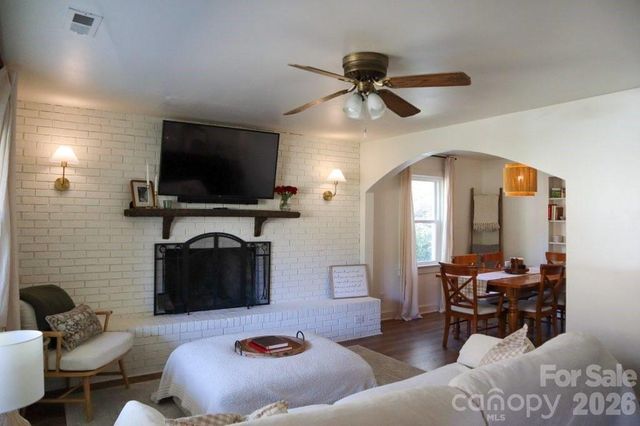 205 Old Fort Road, Fairview, NC 28730