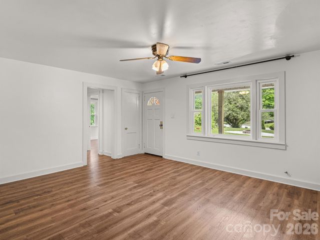 205 Old Fort Road, Fairview, NC 28730