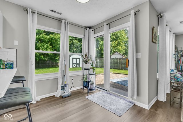 641 Saraina Lane, New Whiteland, IN 46184