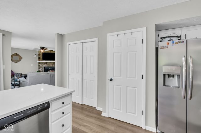 641 Saraina Lane, New Whiteland, IN 46184