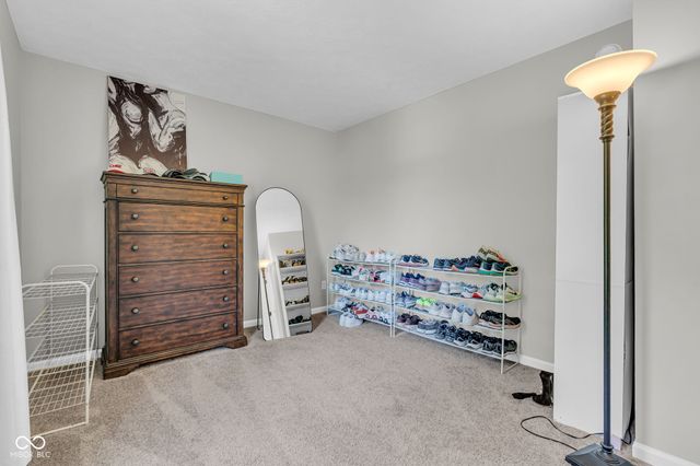 641 Saraina Lane, New Whiteland, IN 46184