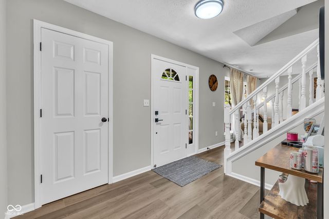 641 Saraina Lane, New Whiteland, IN 46184