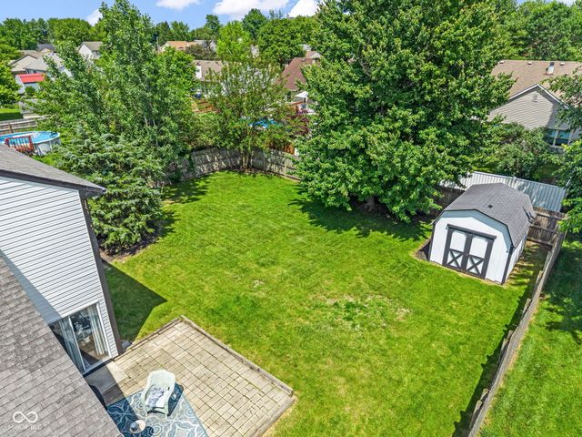 641 Saraina Lane, New Whiteland, IN 46184