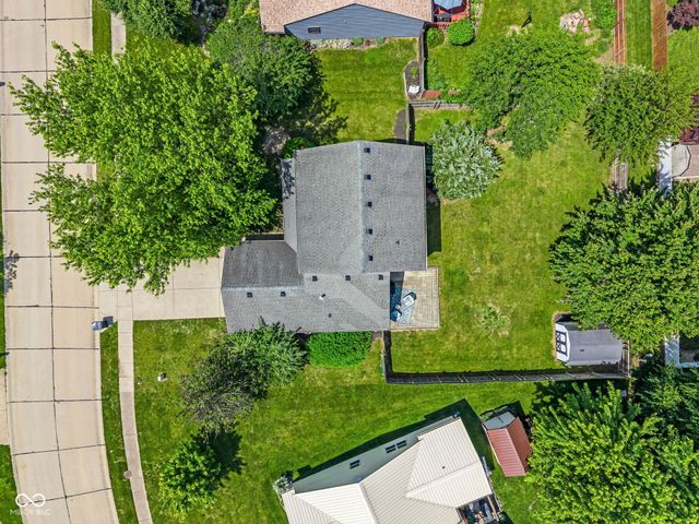 641 Saraina Lane, New Whiteland, IN 46184
