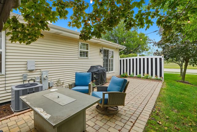 5601 W Sutton Place A, Monee, IL 60449