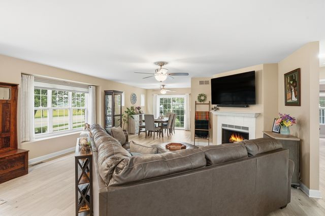 5601 W Sutton Place A, Monee, IL 60449