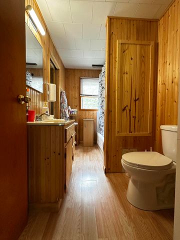 3664 N Hamlock Lane, Peacock Twp, MI 49644