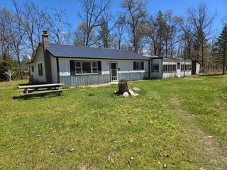 3664 N Hamlock Lane, Peacock Twp, MI 49644