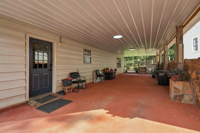 993 Sam Freeman Road, Hoschton, GA 30548