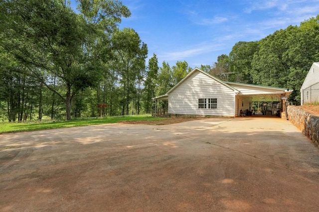 993 Sam Freeman Road, Hoschton, GA 30548