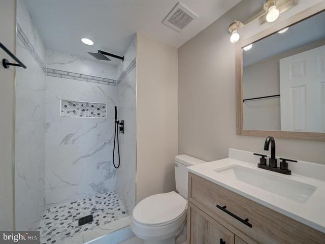 8675 GREENBELT RD #202, Greenbelt, MD 20770