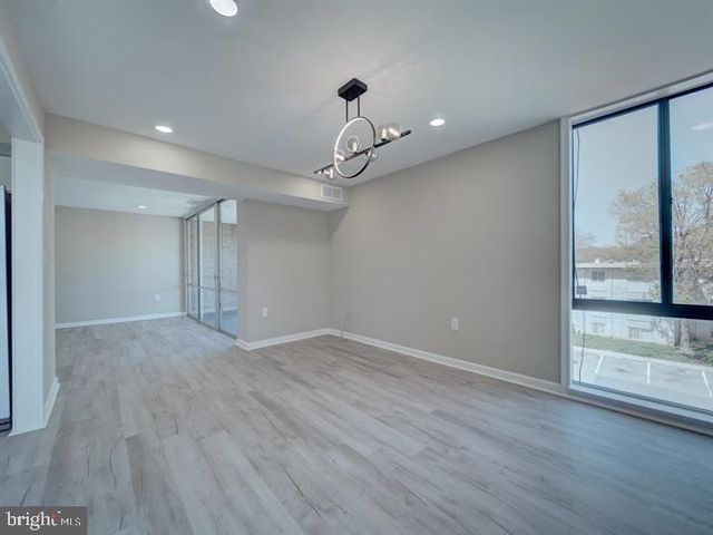 8675 GREENBELT RD #202, Greenbelt, MD 20770