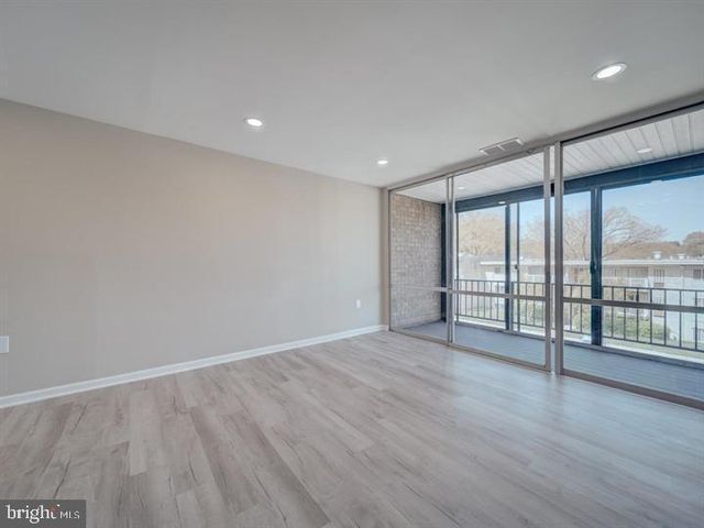 8675 GREENBELT RD #202, Greenbelt, MD 20770