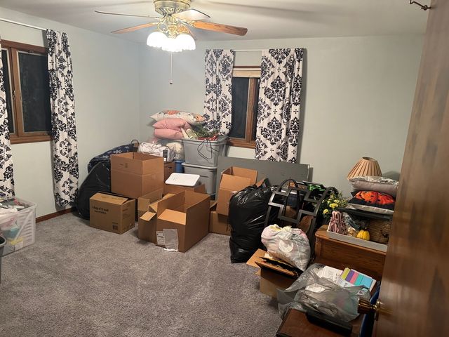 21 Colonial Drive, Clinton, IL 61727