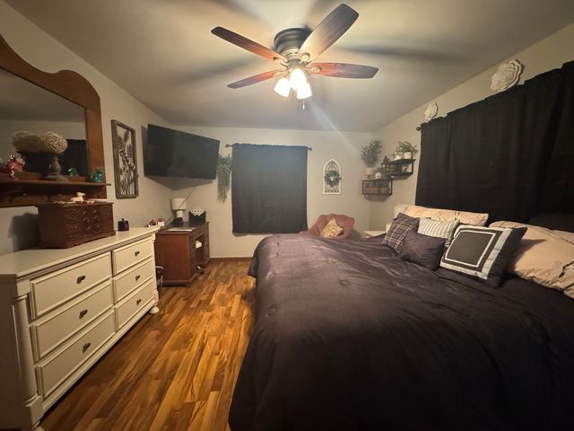 21 Colonial Drive, Clinton, IL 61727