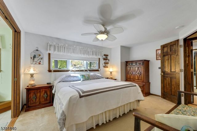 71 Lake Trail E, Wayne Twp., NJ 07470