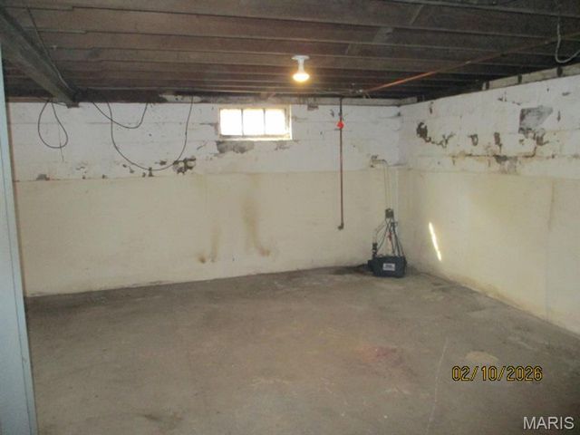 108 S 37th Street, Belleville, IL 62226