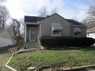 108 S 37th Street, Belleville, IL 62226