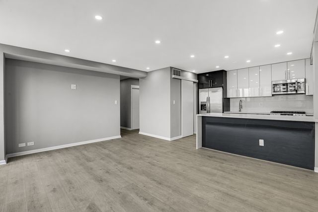 3950 N Lake Shore Drive 1516, Chicago, IL 60613