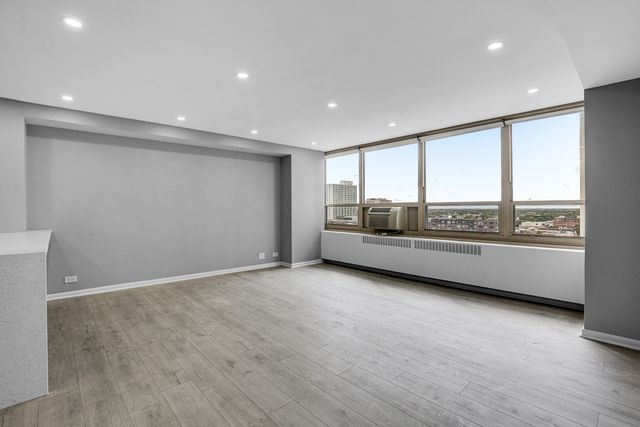 3950 N Lake Shore Drive 1516, Chicago, IL 60613