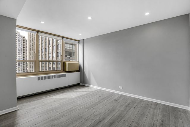 3950 N Lake Shore Drive 1516, Chicago, IL 60613